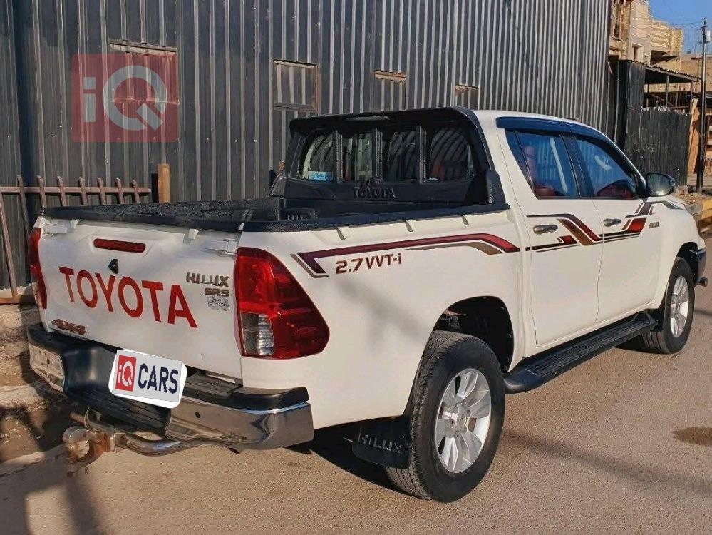 تويوتا هايلوكس